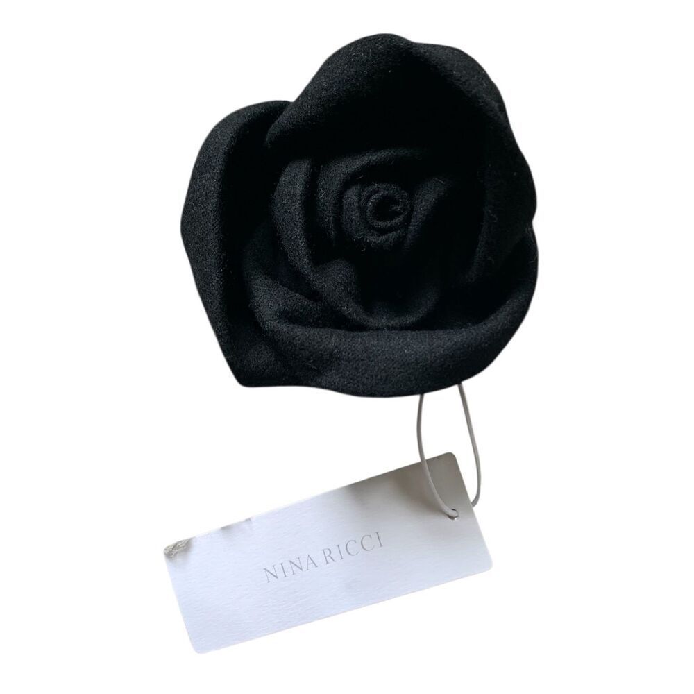 NEW NWT NINA RICCI PARIS black wool Camellia Flower Brooch Pin